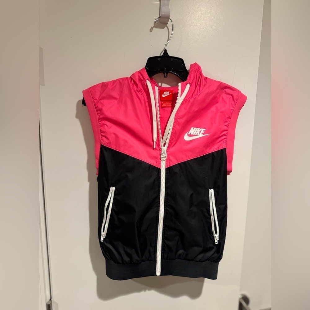 Nike Black and Pink Sleeveless Vest
